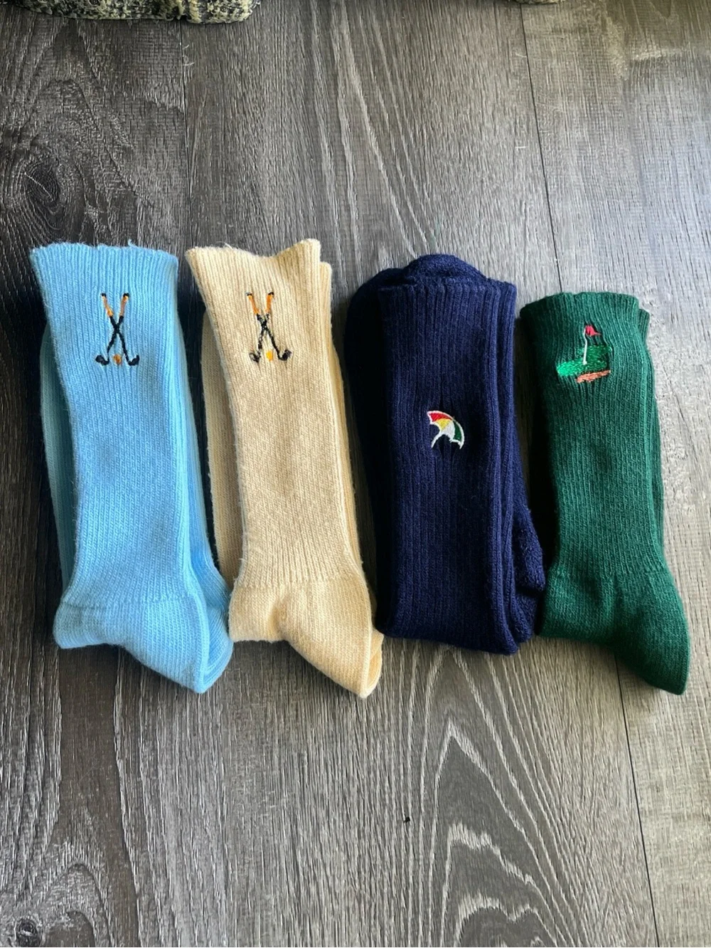 Vintage 70’s Golf Embroidered socks - 5 pair & one mismatch see pics.